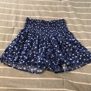 Aerie skort